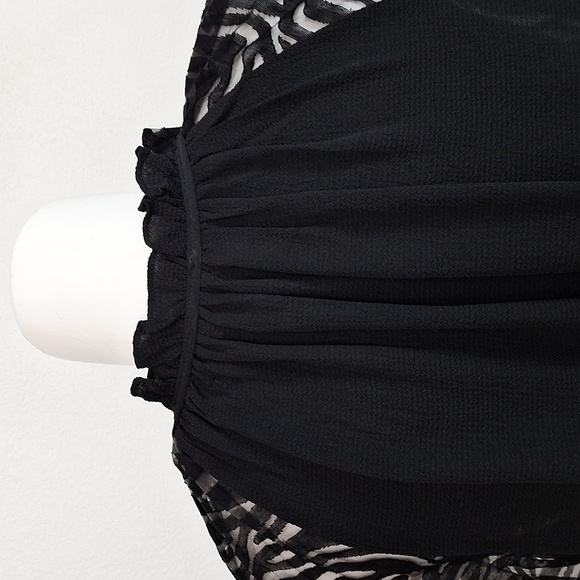 GiGiO USA Black Romantic Whimsigoth Sheer Zebra Balloon Sleeve Blouse Size M - Picture 5 of 10